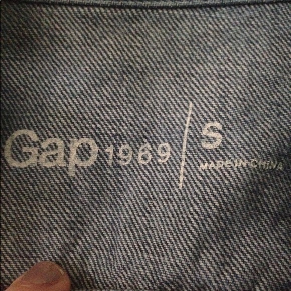 Cropped GAP Jean Jacket - Picture 3 of 8